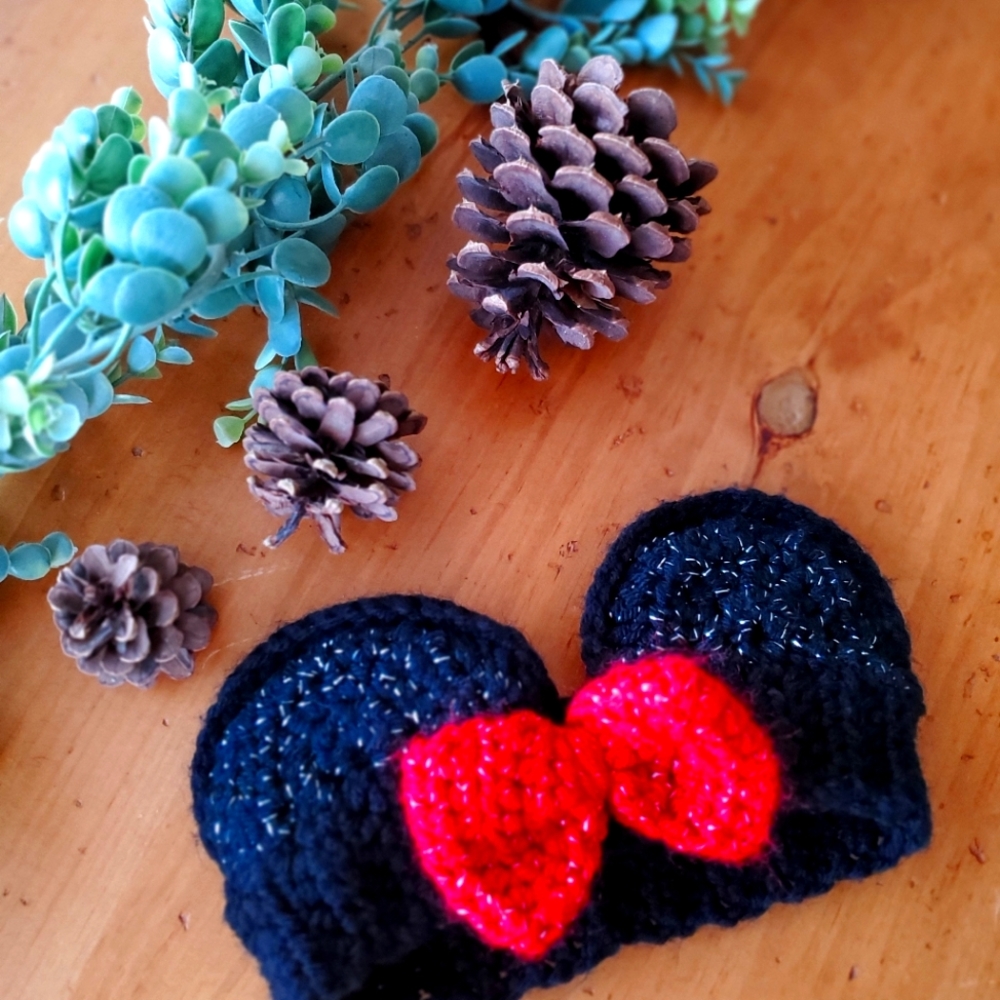 NWOT Handmade Minnie Mouse headband crochet